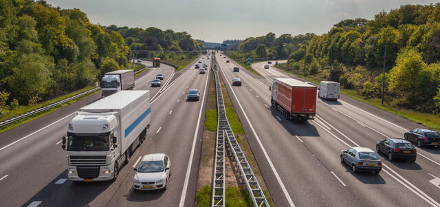 تردد بیش از ۲ میلیون وسیله نقلیه در مبادی خراسان رضوی