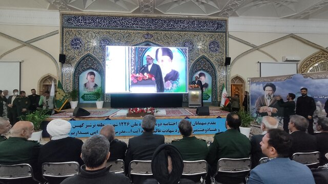 نایب‌رئیس مجلس: سیاستمدار دربند تجمل و رفاه، نمی‌تواند نماینده‌ای صادق برای مردم باشد