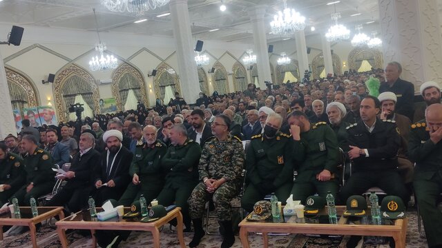 نایب‌رئیس مجلس: سیاستمدار دربند تجمل و رفاه، نمی‌تواند نماینده‌ای صادق برای مردم باشد