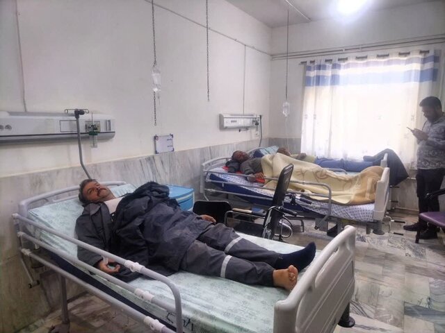 فرماندار بردسکن: حال عمومی همه مصدومان حادثه واژگونی مینی‌بوس کارگران معدن رضایت‌بخش است