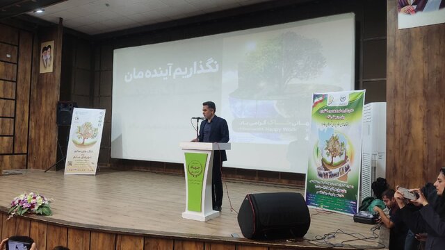 فرماندار کاشمر: عامل بحرانی شدن وضعیت خاک و منابع آبی نتیجه بیتوجهی به هشدارهای فعالان محیطزیست است