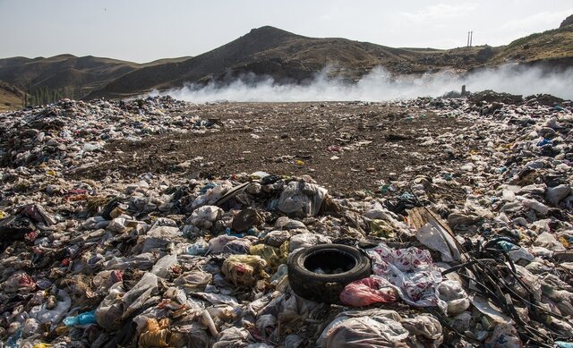 افزایش‌ تولید گاز متان و تشدید پدیده دودزایی در محل دفن پسماندهای شهری