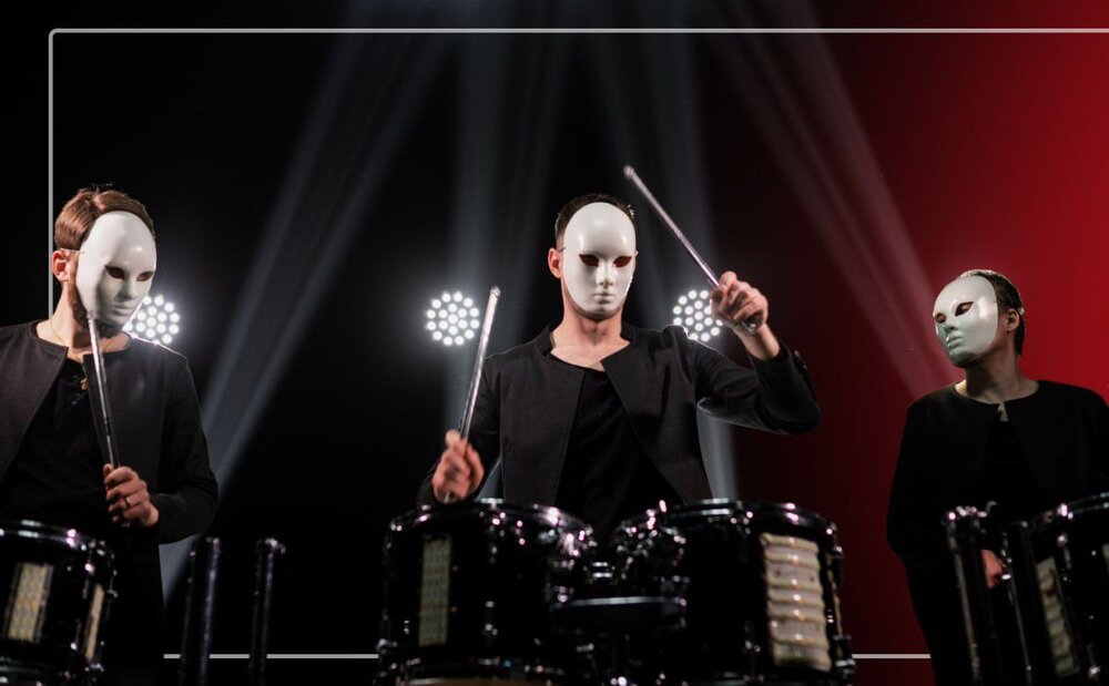 یک خواننده: موسیقی می‌تواند تأثیرگذاری عاطفی و روایی یک تئاتر را چند برابر کند