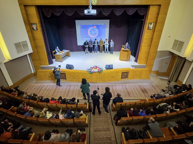 برگزاری اولین دوسالانه کانون عکس مشهد؛ مسیری آموزشی و تجربه‌گرا برای عکاسان جوان