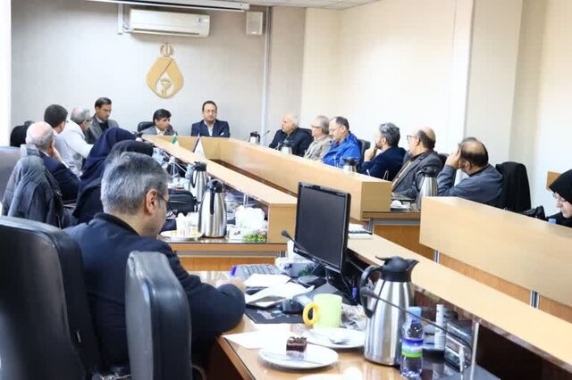 پیگیری مطالبات ۲۱ هزار عضو جامعه پزشکی مشهد در نشست فرماندار با مسئولان نظام پزشکی