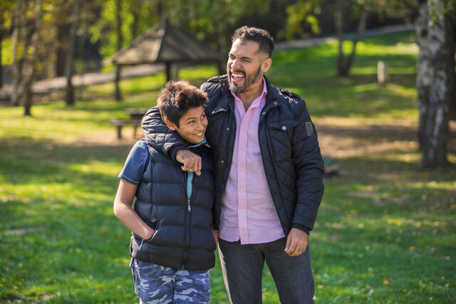 پدر؛ محور اصلی شکل‌گیری فرهنگ گفت‌وگو در خانواده است