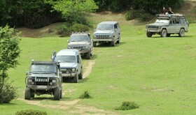 تردد بی‌ضابطه آفرود، خطری جدی برای پوشش گیاهی دامنه‌های بینالود