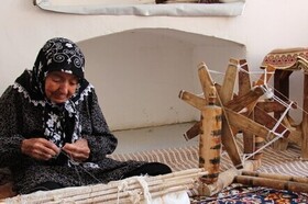 سهم ۴۷ درصدی بانوان در اقتصاد صنایع‌دستی خراسان رضوی