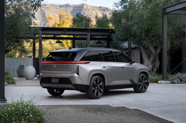 نسخه برقی شاسی‌بلند محبوب تویوتا معرفی می‌شود