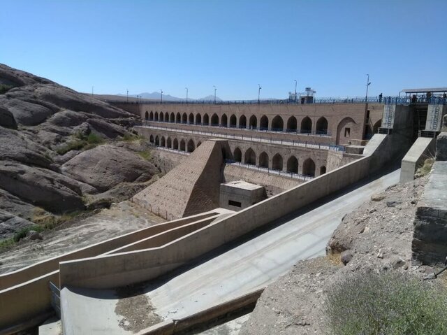 مسابقه نفسگیر بقای ساختار زمین و دستاندازیهای غیرقانونی در دشت فریمان