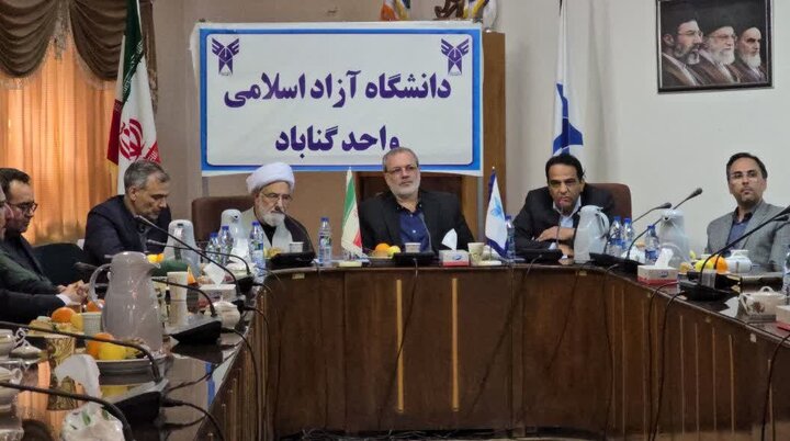 قائم‌مقام رئیس دانشگاه آزاد اسلامی: آنچه این روزها شاهد هستیم، مصداق بارز نصرت الهی است