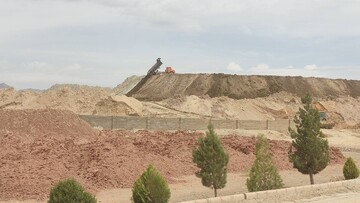 یک صادر کننده خاک کائولن: اگر حمایت‌ باشد، در بحبوحه جنگ هم چرخ تولید می‌چرخد