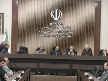 وزارت ارشاد باید تسهیل‌گر هنرمندان و حافظ هویت فرهنگی باشد