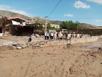 قطعی آب شرب ۲۵۰ خانوار کلات در پی وقوع سیلاب/۳۸ درصد مساحت شهرستان در شرایط فوق بحرانی سیل