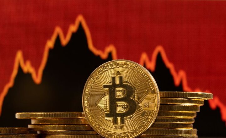 افزایش قیمت بیت‌کوین معکوس شد