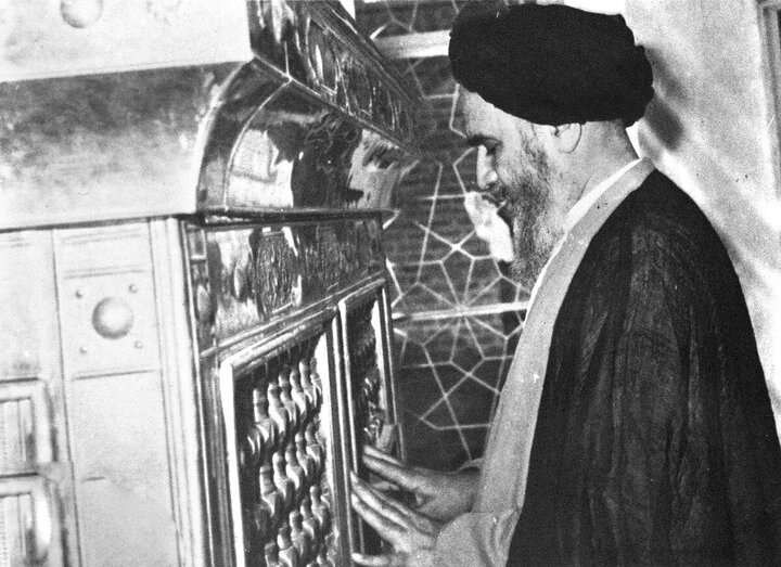 زیارت در اندیشه امام خمینی(ره)؛ از خودسازی فردی تا شکل‌گیری همبستگی اجتماعی