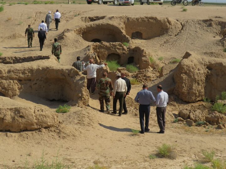 خشم طبیعت روستایی را در زیر تلی از شن‌های روان مدفون کرد
