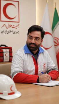 توصیه‌های امدادگر هلال احمر مشهد به حاضران مراسم تشییع رهبر شهید