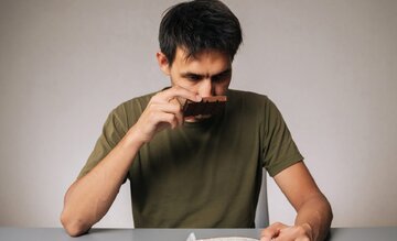 استشمام رایحه شکلات تلخ توان ورزشی را افزایش می‌دهد