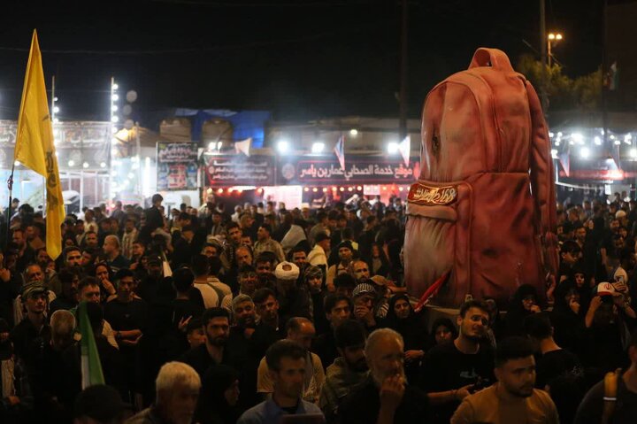 نصب المان «کولهپشتی صورتی» به یاد کودکان شهید میناب در نجف