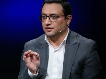 مشاور رئیس مجلس: حفظ توان اقتصادی و اجتماعی کشور به اندازه توان دفاعی اهمیت دارد