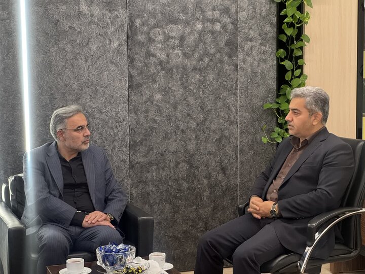 معاون وزیر علوم: تعامل با بخش تولید و اقتصاد، کلید ارتقای دانشگاه‌های شهرستان‌هاست