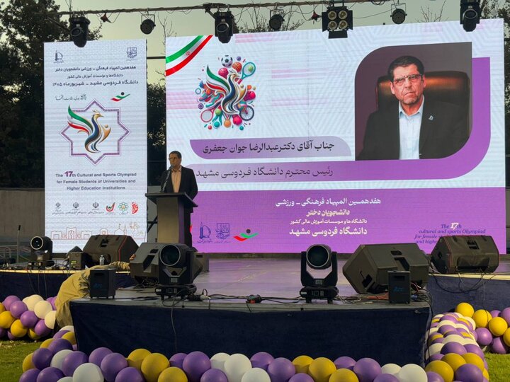وزیر علوم: فردی متخصص، فرهیخته و ورزشی هدف خروجی دانشگاه‌ها است