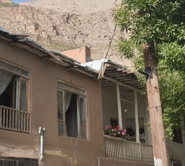 وابستگی به واردات صنایع دستی، کشور را در برابر تحریم‌ها آسیب‌پذیرتر می‌کند