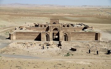 خراسان تاریخی؛ منظومه‌ای از راه‌ها، شهرها و کاروانسراها