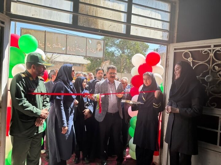 هنرمندان چنارانی ظرفیت تأمین بازارهای ملی و صادراتی را دارند