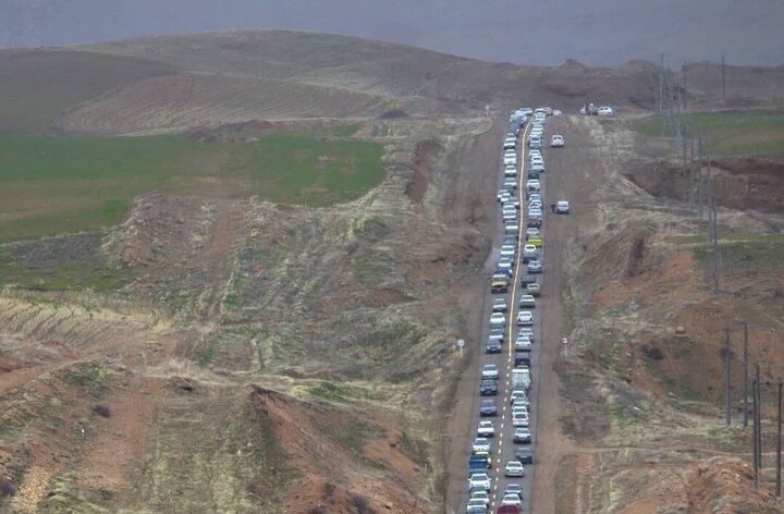 راه‌های سبزوار زیر بار تردد میلیون‌ها مسافر؛ مطالبه حمایت ملی برای ارتقای محورهای مواصلاتی