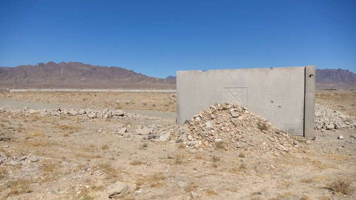 بادی وزید و دیوارهای بتنی دانشگاهی فرو ریخت