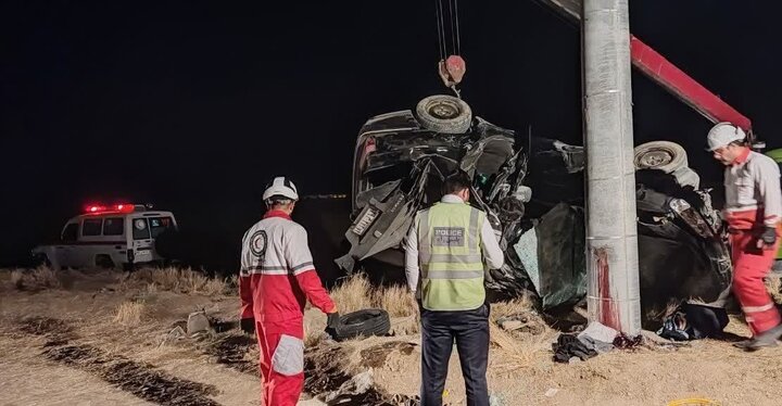 واژگونی پژو پارس با ۲ فوتی و ۲ مصدوم در قوچان