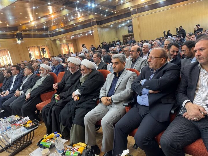 پیوند نخبگان و فرهیختگان تربتجام زمینهساز توسعه اقتصادی و فرهنگی منطقه است