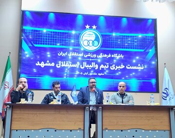 سرمربی استقلال: به دست آوردن میزبانی مرحله پلی‌آف مهم‌ترین هدف ما در لیگ برتر والیبال است
