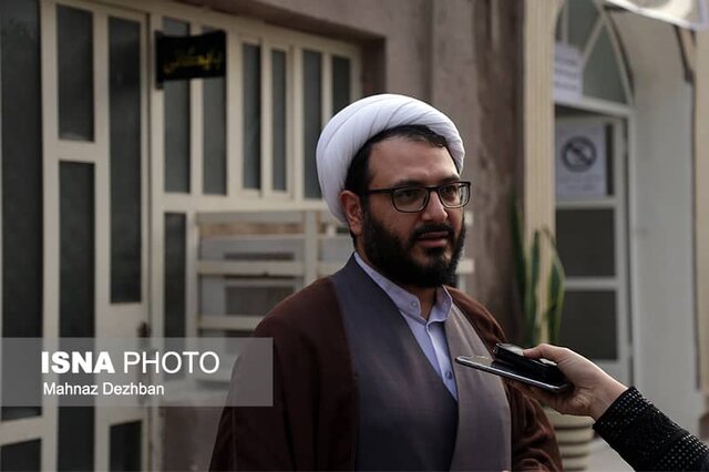 باید ارزش پول ملی را به وضعیت سابق برگردانیم