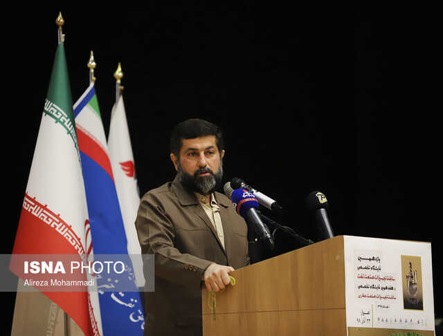 تمرکز اختیاراتی "نفت" باید در خوزستان باشد