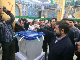 استاندار خوزستان رای خود را به صندوق انداخت