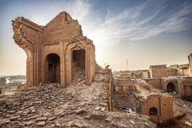 دزفول، دیار خانه های قدیمی است و یکی از پایتخت های معماری و شکوه هنر ایرانی- اسلامی است.