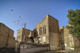 دزفول، دیار خانه های قدیمی است و یکی از پایتخت های معماری و شکوه هنر ایرانی- اسلامی است. 