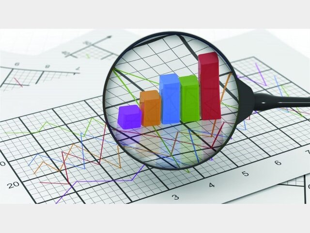 بهبود اقتصاد به تیم مدیریت بحران نیاز دارد