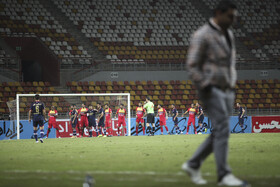 دیدار تیم های فولاد خوزستان و نساجی مازندران