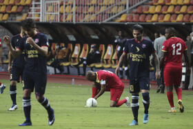 دیدار تیم های فولاد خوزستان و نساجی مازندران