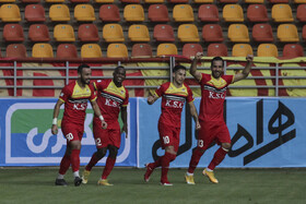 دیدار تیم های فولاد خوزستان و نساجی مازندران