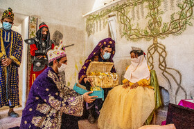 زینب ۷ ساله مبتلا به بیماری سرطان است. زینب آرزو داشت تا روزی ملکه شود و در قصر خود با گنج هایش زندگی کند. آرزوی زینب در قلعه تاریخی شوش و با برگزاری مراسم تاج گذاری برآورده شد.