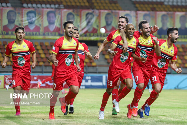 فولاد در جام حذفی به سپاهان رسید