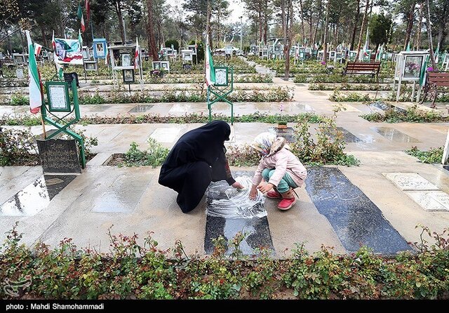 علت قیمت بالای "قبر" برای دفن درگذشتگان کرونایی آبادان