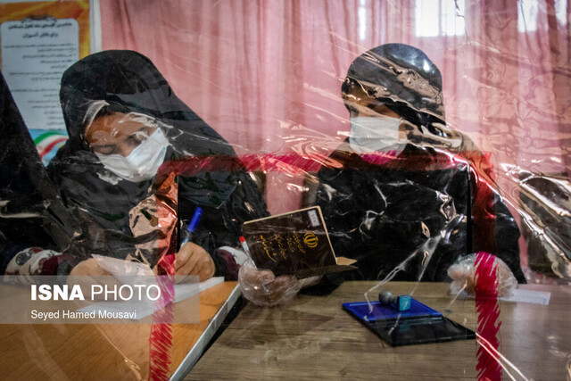 فرماندار: فعلا در حوزه "باوی" تخلف انتخاباتی ثبت نشده است فرماندار: فعلا در حوزه "باوی" تخلف انتخاباتی ثبت نشده است