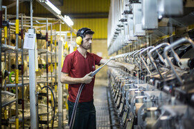 بخش بزرگی از مشکلات واحدهای تولیدی به داخل کشور مربوط است