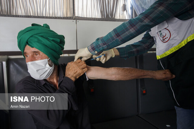 راه‌اندازی تیم‌های سیار واکسیناسیون در غرب اهواز